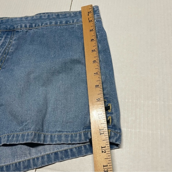 Tommy Hilfiger Blue Lace-Up Jean Shorts Sz 13 - Picture 7 of 9